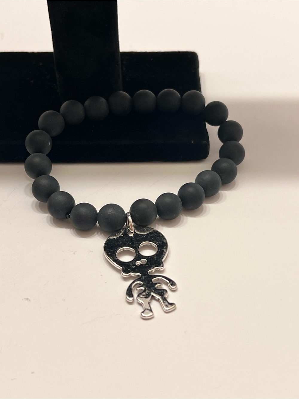 Men's Black Beaded Bracelet with Silver Skull Charm
